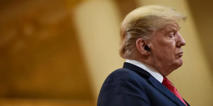 Trump dijo que multará a California por permitir a una adolescente trans competir en un lucha