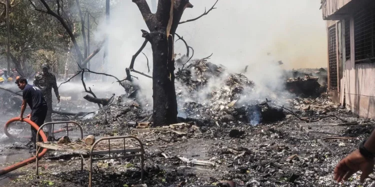 Suministro de combustible del avión de Air India se cortó ayer del accidente en el que murieron 260 personas