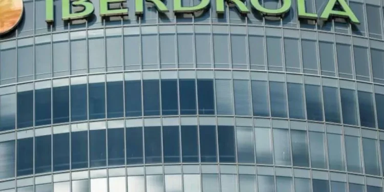 Iberdrola logra alianza para vender 50% de lotes de redes en Brasil