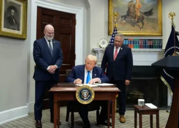 Trump impone aranceles adicionales del 50% a productos importados desde Brasil