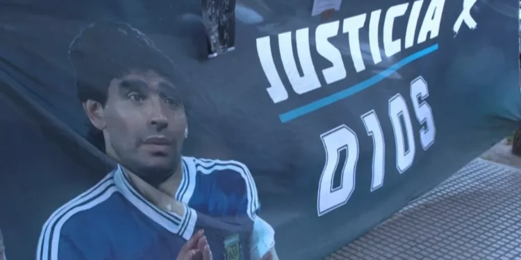 Se reactivó la causa por la muerte de Maradona: los nuevos jueces convocaron a espina audiencia clave