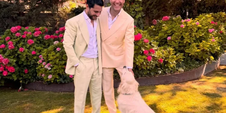 Primera figura de la romántica boda de Jaime Cantizano y Miguel García