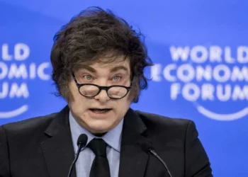 Vence la ley que permitió al presidente Milei achicar el Estado