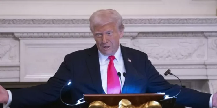 Donald Trump no podrá negar ciudadanía a nacidos en EE. UU.