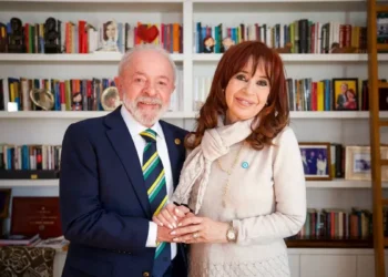 Lula da Silva se reunió con Cristina Kirchner en su prisión domiciliaria en Buenos Aires