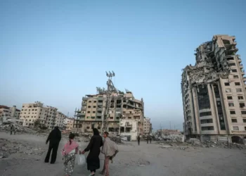 Entran a Gaza alambrada de 35 camiones con ayudas retenidos por Israel durante cinco días