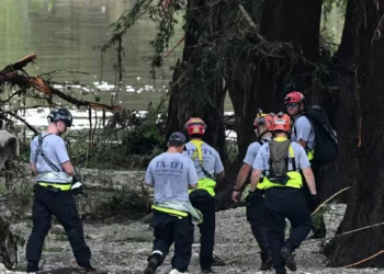 Texas: continúa la búsqueda de desaparecidos por inundaciones; hay 59 muertos