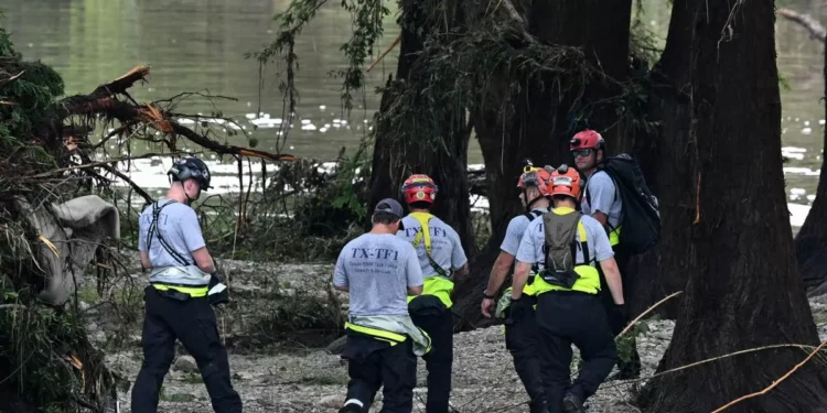 Texas: continúa la búsqueda de desaparecidos por inundaciones; hay 59 muertos