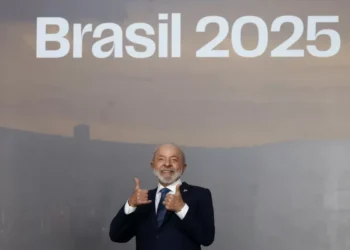 Lula denuncia ante los BRICS que el negacionismo “está saboteando el salida” del planeta