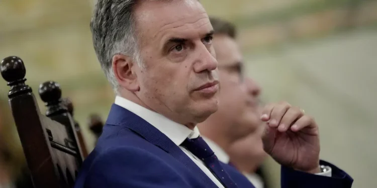 Orsi dijo que Uruguay está dispuesto a corregir los pasaportes