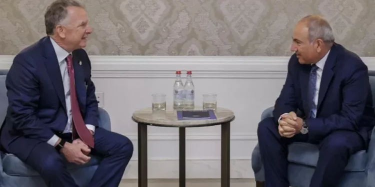 Armenia y Azerbaiyán firman conformidad de cese al conflicto en el Cáucaso Sur, dice Trump