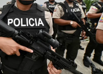 Masacre en Ecuador: con los rostros cubiertos y armas largas entraron a un billar y mataron a enganchón personas