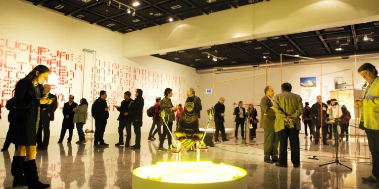 CCU en el arte invita a creadores nacionales a exponer en su espacio civilización a través de su convocatoria 2026