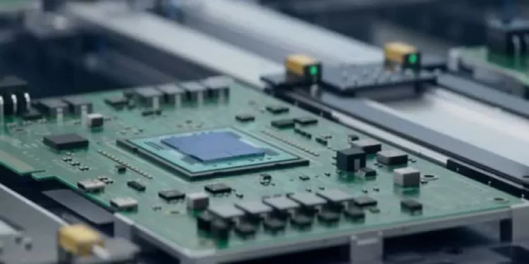 ‘Sacudón’ en el mercado asiático con anuncio de tarifa del 100% en semiconductores