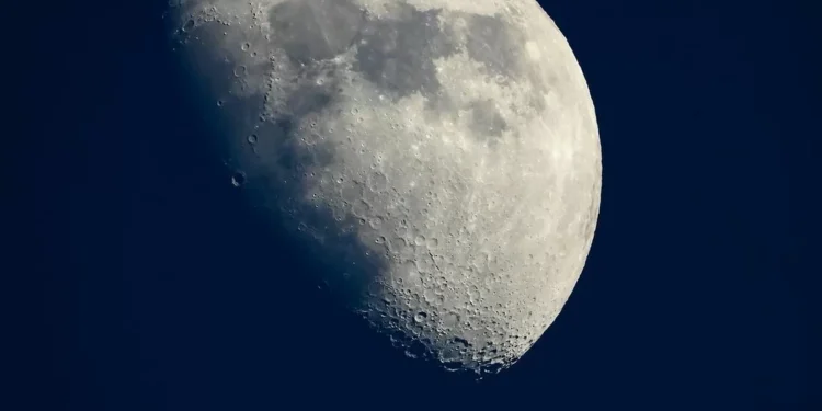 La nansa acelera sus planes para instalar un reactor nuclear en la Luna