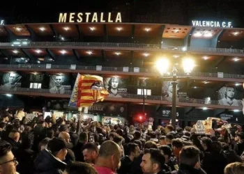 Un Trofeu Taronja para pasar página