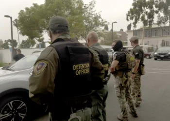 ministerio de Trump dice que ha arrestado a más 300.000 indocumentados desde enero