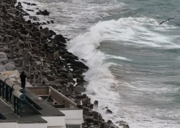 pimiento evacúa a más de un millón de personas de su costa por alerta de tsunami