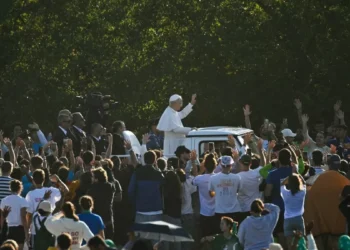 Más de un millón de personas participaron en ceremonia con el papa en el cierre del Jubileo de los Jóvenes