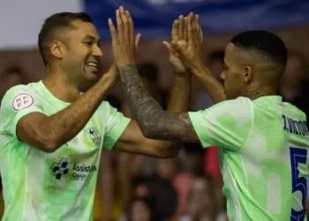 El Barça sentenció la semifinal catalana con un 0-4 en ocho minutos