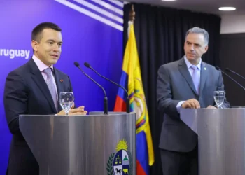 Orsi y el presidente de Ecuador firmaron acuerdos en asignatura de Defensa e Interior