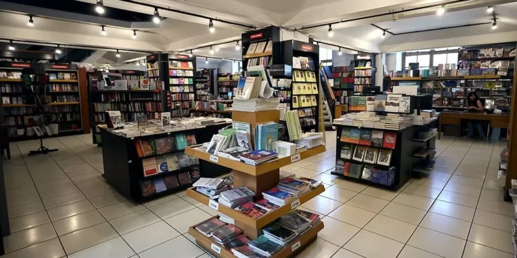 Editorial Universitaria celebra 78 años de acontecimientos y compromiso con la cultura chilena