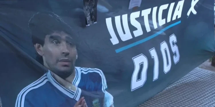 Abogados de acusado por muerte de Maradona piden apartar a dos jueces