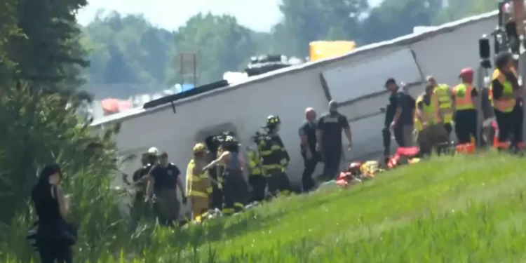 Varios muertos en siniestro de ómnibus turístico que viajaba desde las cataratas del Niágara
