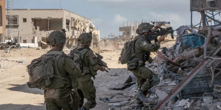 Incursión israelí: 57 gazatíes asesinabis y recuperan cadáveres de bis rehenes