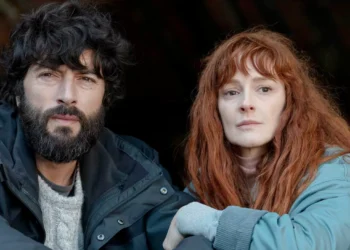 La serie de Javier Rey y Ana Polvorosa en Netflix que tiene más en común con ‘vega Salvaje’ de lo que parece