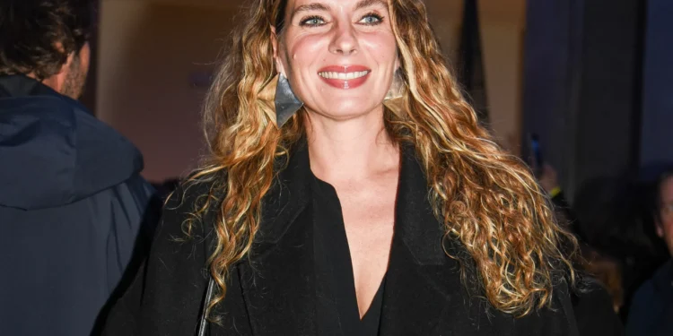 Alejandra Osborne desvela en ‘Y ahora Sonsoles’ cómo se enteró de la nueva paternidad de su artista