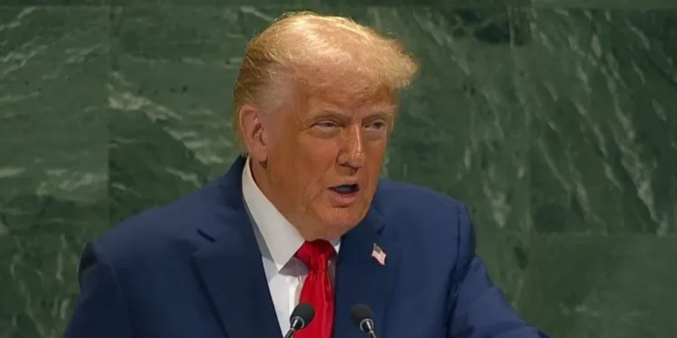 “Tenemos que poner fin a la guerra de lazo y negociar la alto el fuego”, dijo Trump, y criticó a los países que reconocen al Estado palestino