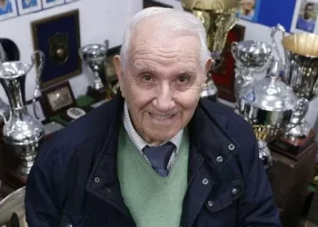 Fallece “la persona que mejor ha detallado la historia del Real Oviedo”: Adiós a Juan Mesa