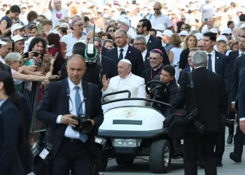 Desvelan un posible plan del Estado Islámico para atentar versus el papa Francisco en 2024