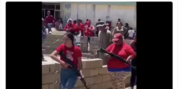 Sarcástico comentario de Trump de milicias ciudadanas en Venezuela: ‘Amenaza sobrado seria’