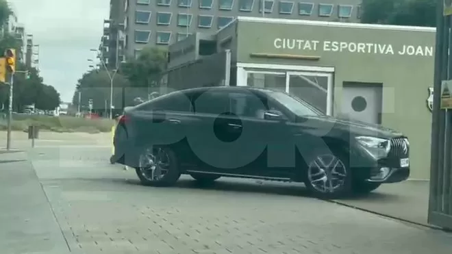 Cumbre médica en la Ciutat Esportiva para el menisco de Gavi