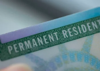 La zona de Estados Unidos adonde más dan la green card a quien la pide, según la IA