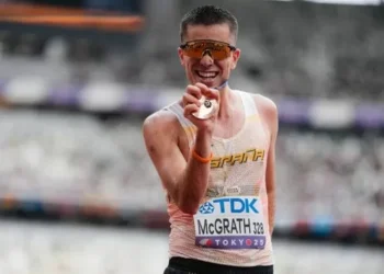 Paul McGrath se encumbra con un bronce con suspense