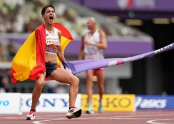 María Pérez agranda su tradición con una exhibición para la historia