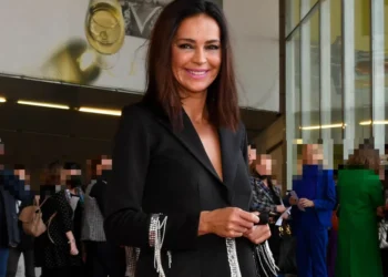 Olga Moreno responde a Rocío Flores tras su íntima entrevista en ‘¡De Viernes!’ y aclara su flagrante relación