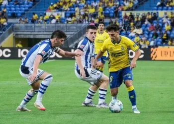 La UD Las Palmas restaura su mantra y sin embargo domina desde la posesión