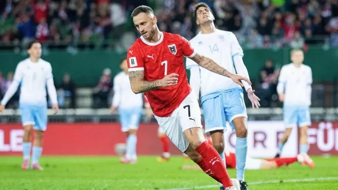 Alaba dirige y Arnautovic hace historia en una goleada de escándalo