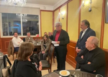 Reconocimiento a Domingo Gómez y honra a Salvador Reyes en jornada del Círculo Cultural Antofagasta