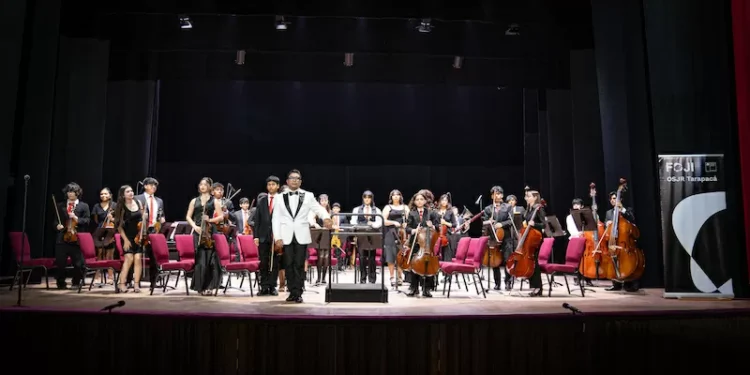 banda Sinfónica Juvenil de Tarapacá deslumbró en su histórico debut en el Teatro Municipal de Iquique