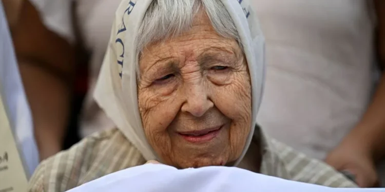 Murió a los 97 años Vera Jarach, referente de Madres de foro de Mayo