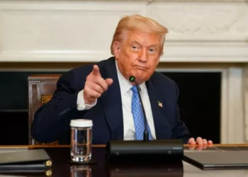 ‘Más le vale obligarse cuidado’: la advertencia de Donald Trump a Gustavo Petro