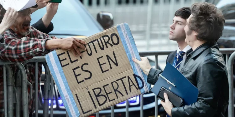 El gobierno argentino se impone a nivel nacional en las elecciones legislativas