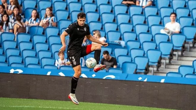 Álex Muñoz: “El Zaragoza es un poco pretexto y eso hace que a los jugadores les pueda costar más”