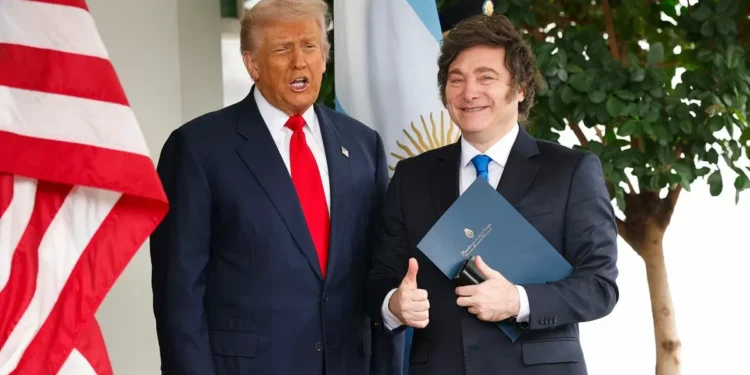 Trump advierte que la égida a Argentina está vinculada a resultado electoral del 26 de octubre