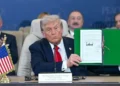 Trump firmó declaración como garante del acuerdo de paz para Gaza y éter Oriente